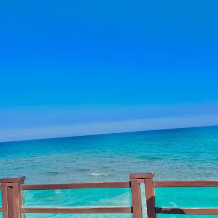 Szálloda Noto Marina A Mare 3*